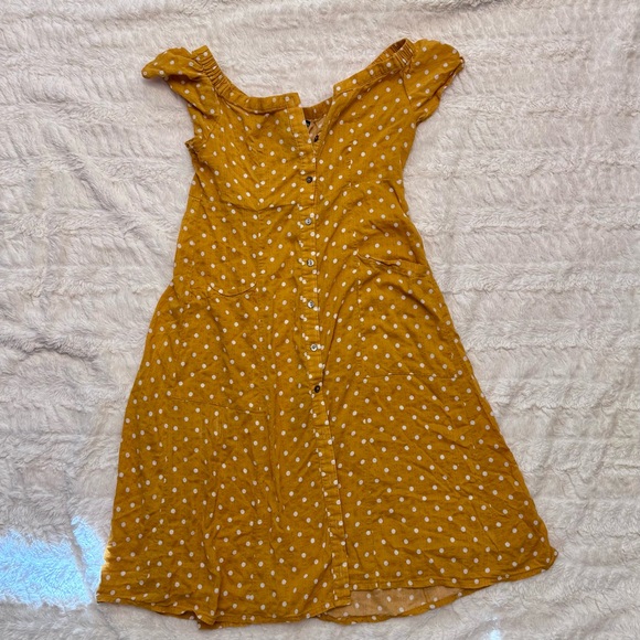 Suzanne Betro Dresses & Skirts - Charming Mustard Polka Dot Dress Suzanne Betro size medium button up